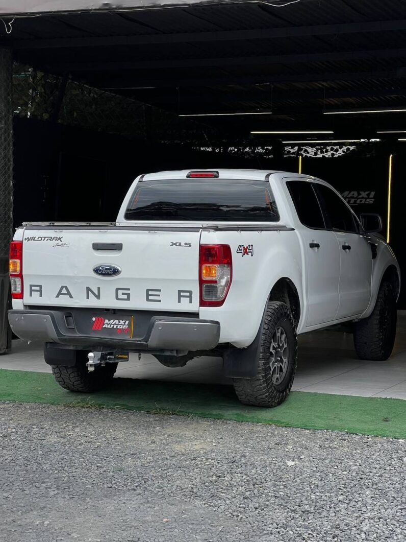 
								FORD RANGER XLS 3.2 DIESEL MT 4X4 full									