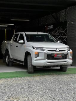 MITSUBISHI L 200 TRITON MT DIESEL 4X4