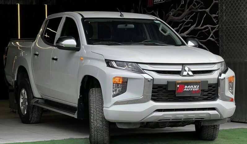 
								MITSUBISHI L 200 TRITON MT DIESEL 4X4 full									