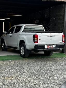 MITSUBISHI L 200 TRITON MT DIESEL 4X4
