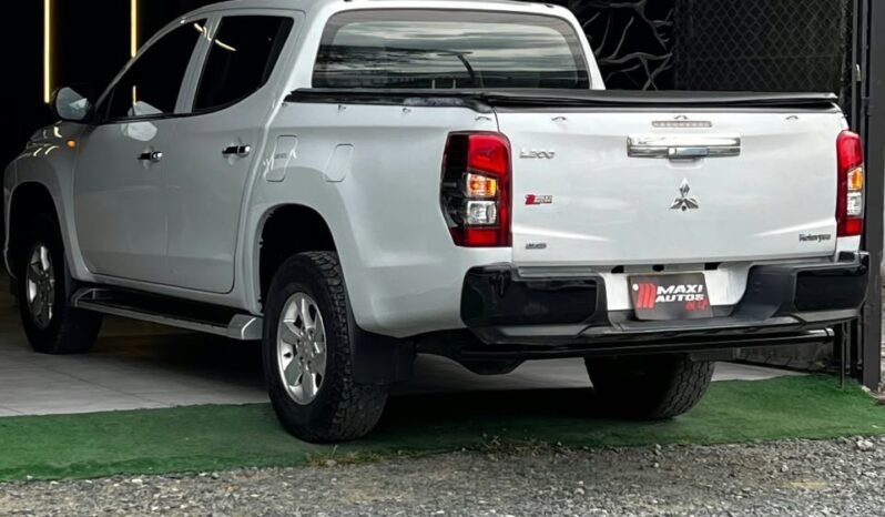 
								MITSUBISHI L 200 TRITON MT DIESEL 4X4 full									