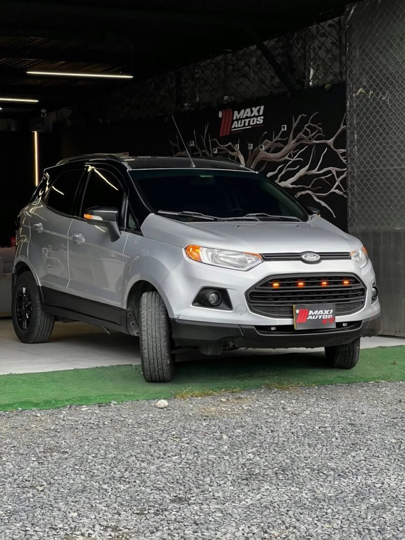 
								FORD ECOSPORT SE MT 2.0 full									