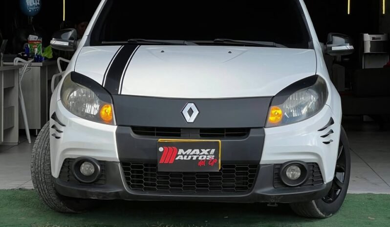
								RENAULT SANDERO GT LINE 1.6 MT full									