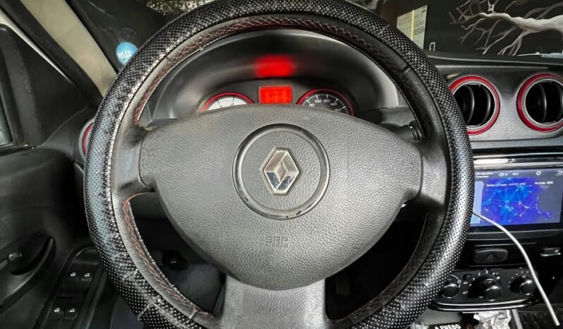 
								RENAULT SANDERO GT LINE 1.6 MT full									