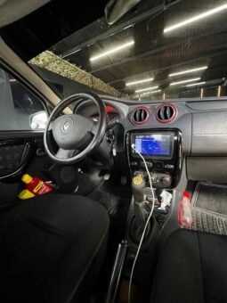 
										RENAULT SANDERO GT LINE 1.6 MT full									