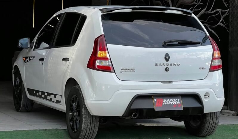 
								RENAULT SANDERO GT LINE 1.6 MT full									