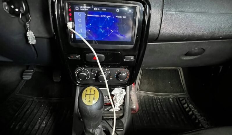 
								RENAULT SANDERO GT LINE 1.6 MT full									