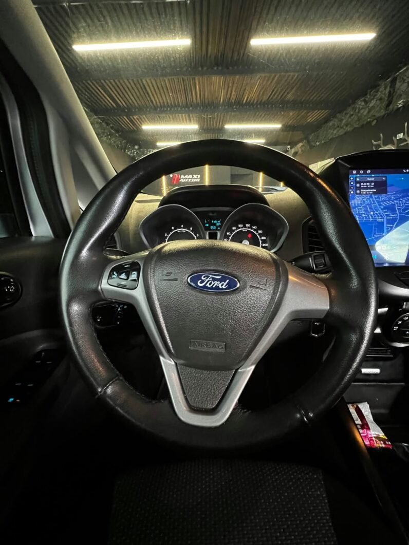 
								FORD ECOSPORT SE MT 2.0 full									