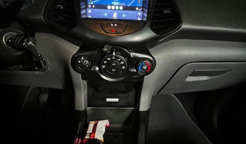 
								FORD ECOSPORT SE MT 2.0 full									