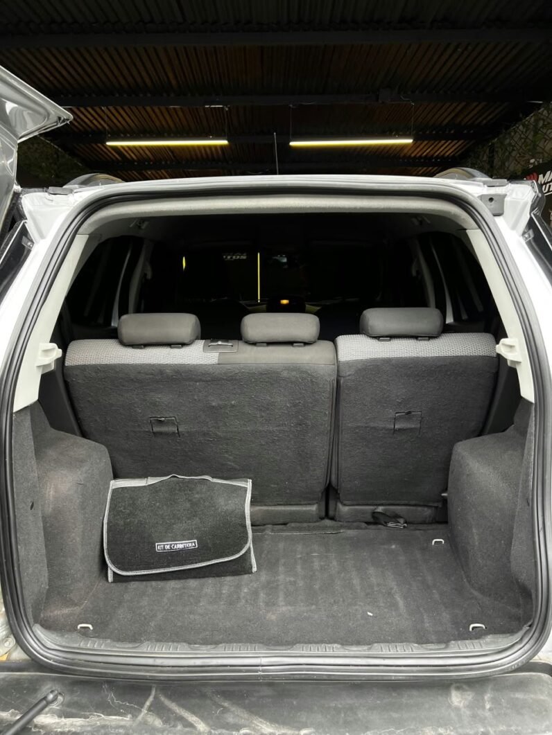 
								FORD ECOSPORT SE MT 2.0 full									
