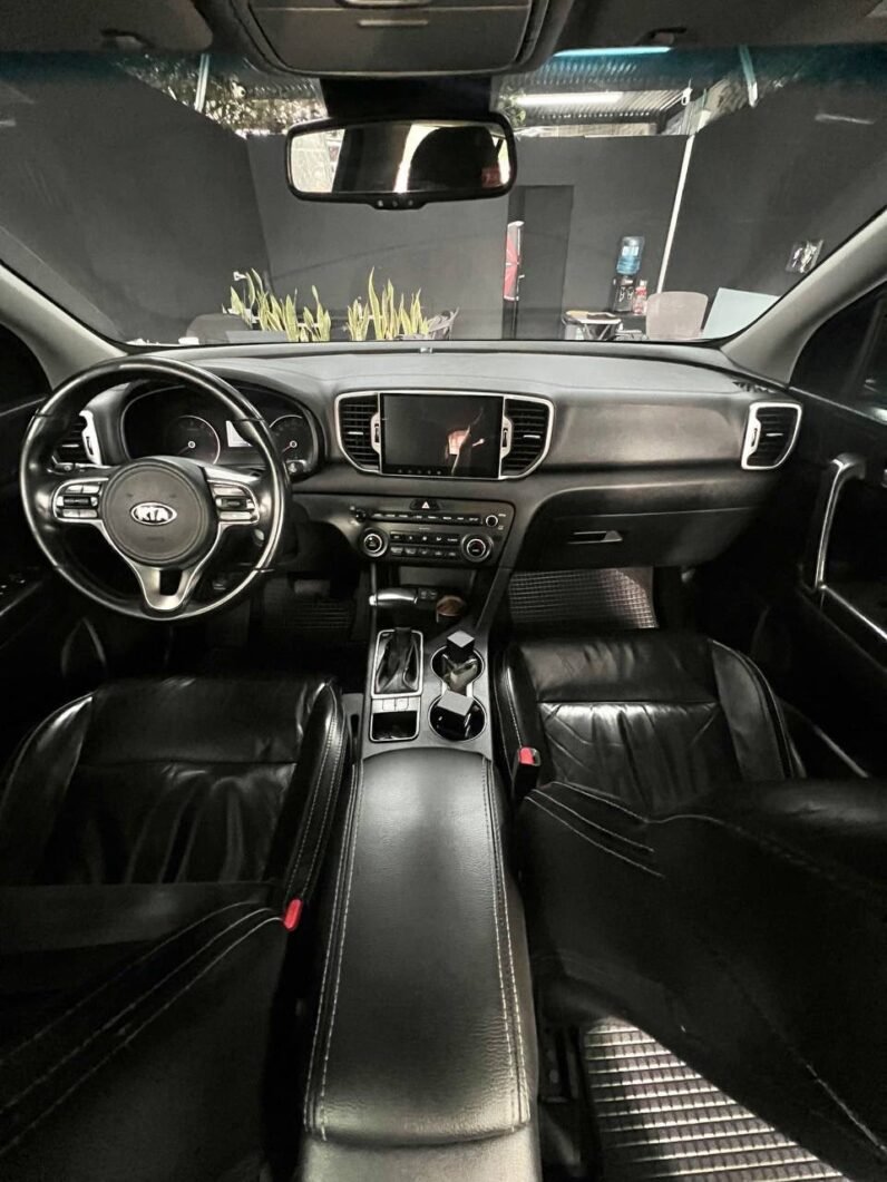 
								KIA SPORTAGE LX MT 2.0 4X2 full									