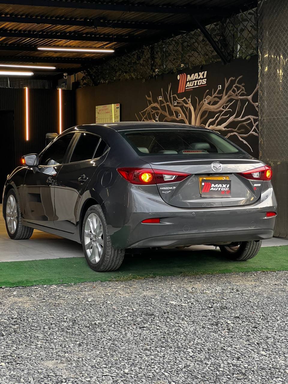 MAZDA 3 GRAND TOURING SD