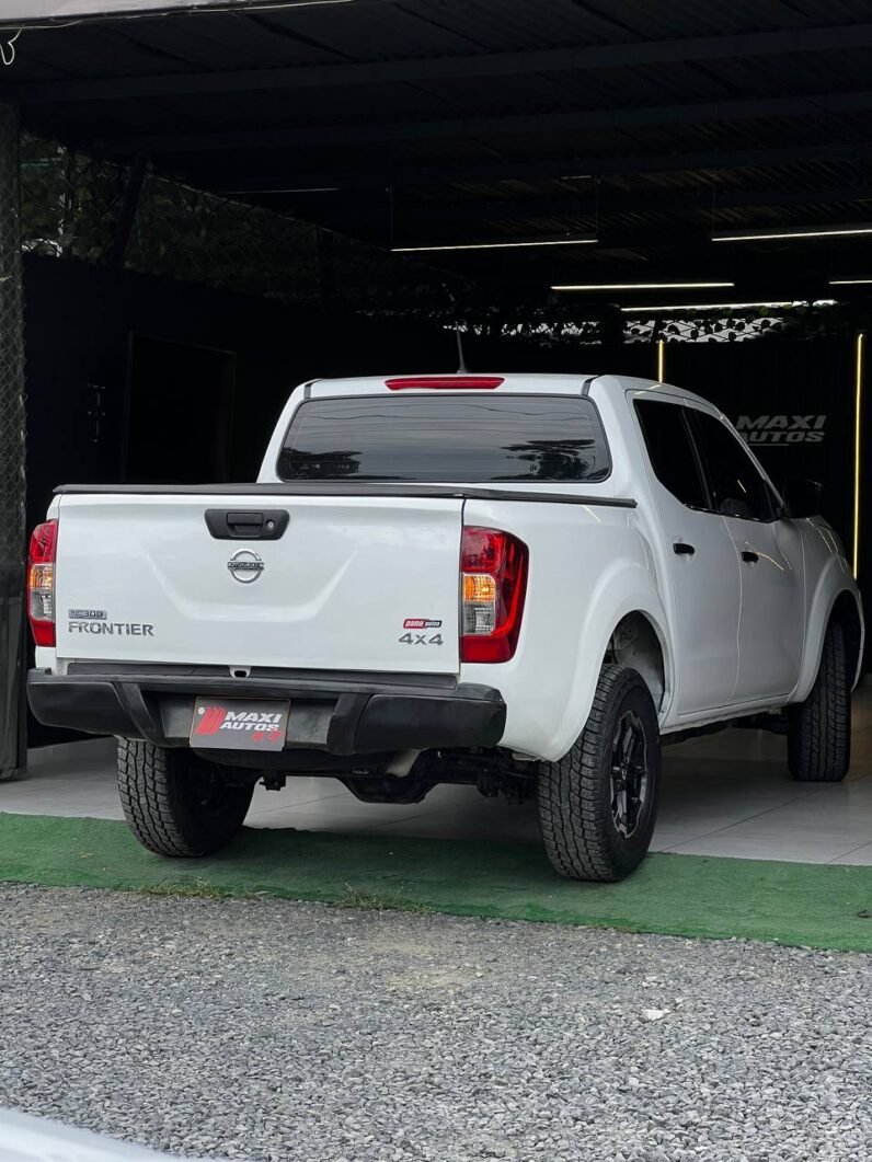 
								NISSAN FRONTIER NP300 2.5 DIESEL  MT 4X4 full									