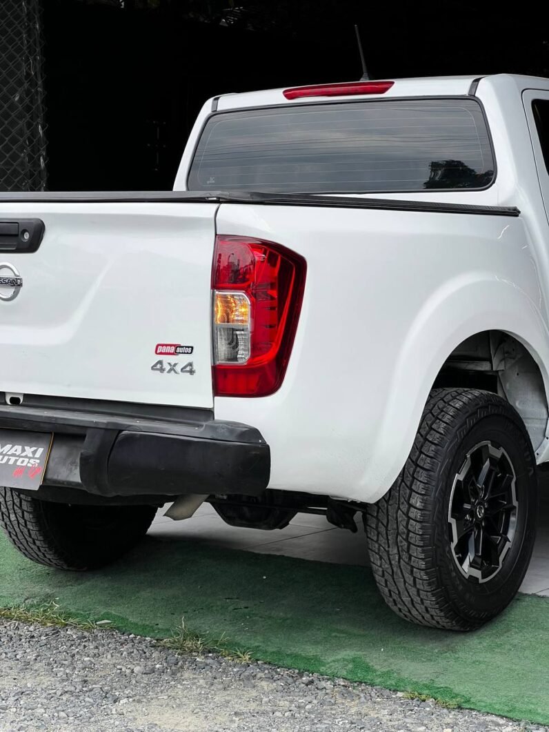 
								NISSAN FRONTIER NP300 2.5 DIESEL  MT 4X4 full									