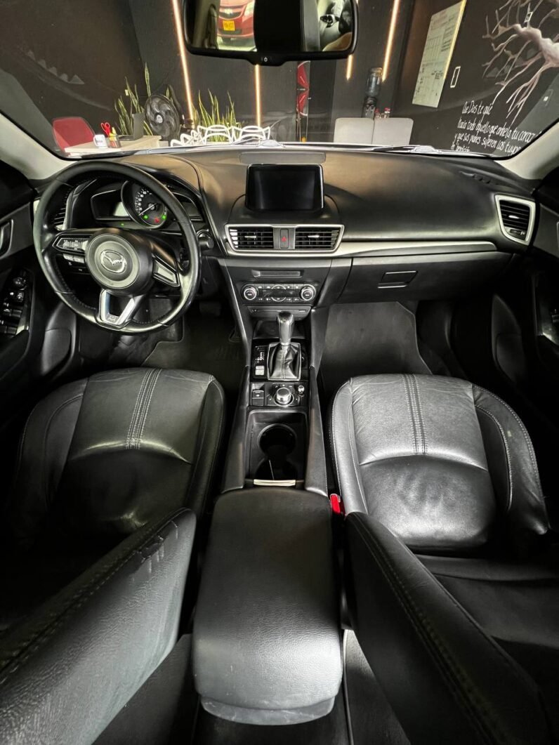 
								MAZDA 3 TOURING SD full									