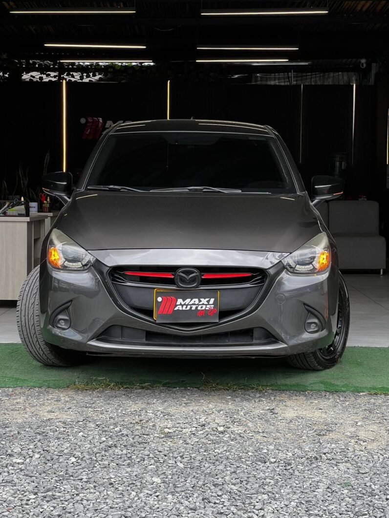 
								MAZDA 2 GRAND TOURING 1.5 MT full									