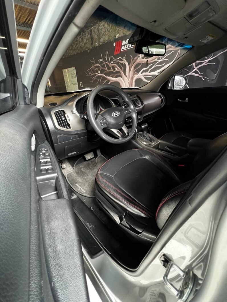 
								KIA NEW SPORTAGE LX DIESEL 2.0 AT 4X4 full									