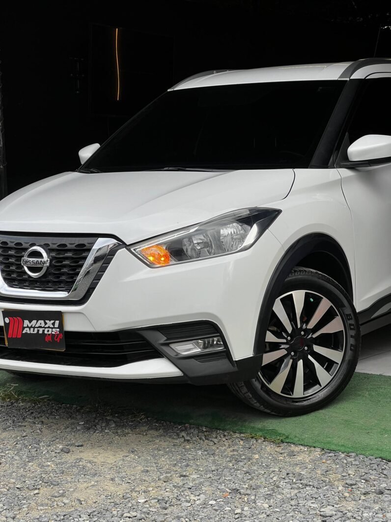 
								NISSAN KICKS ADVANCE 1.6L AT full									