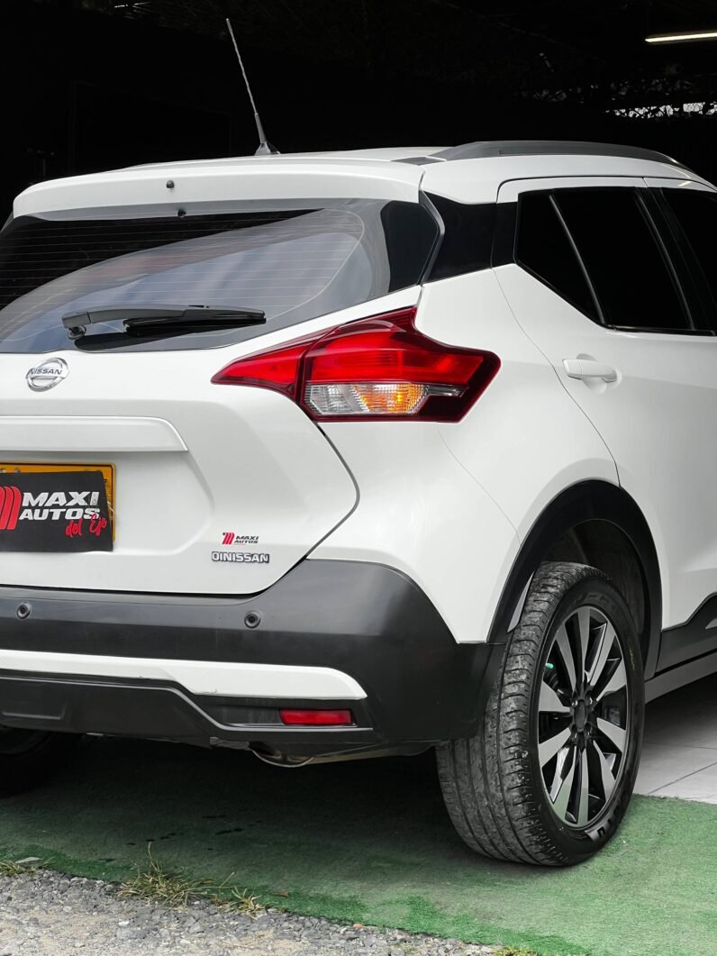 
								NISSAN KICKS ADVANCE 1.6L AT full									