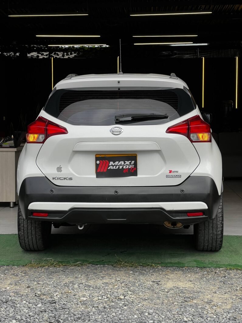 
								NISSAN KICKS ADVANCE 1.6L AT full									