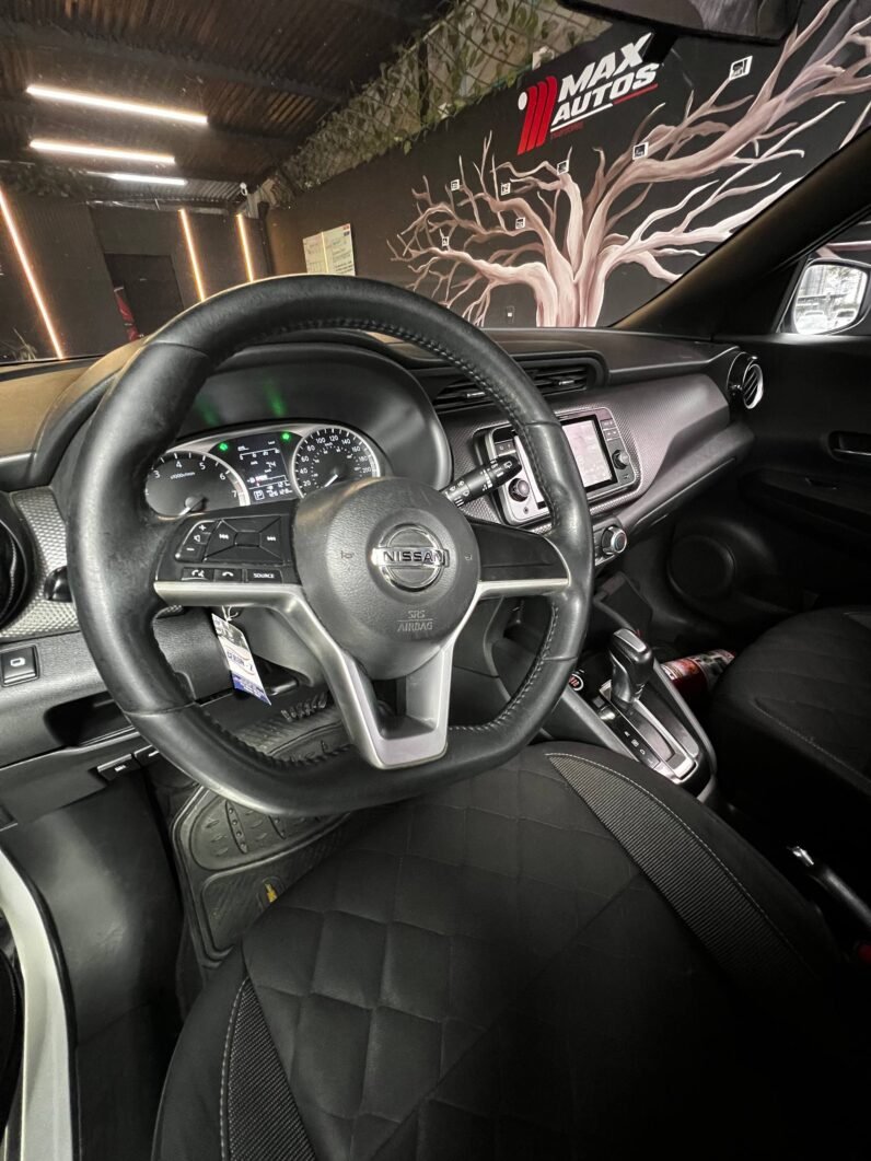 
								NISSAN KICKS ADVANCE 1.6L AT full									