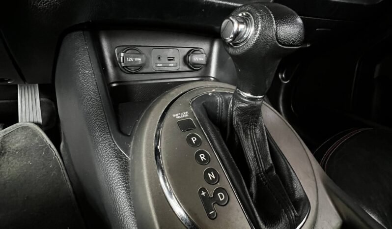 
								KIA NEW SPORTAGE LX DIESEL 2.0 AT 4X4 full									