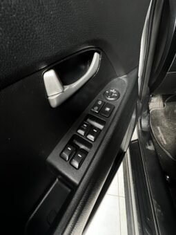 
										KIA NEW SPORTAGE LX DIESEL 2.0 AT 4X4 full									