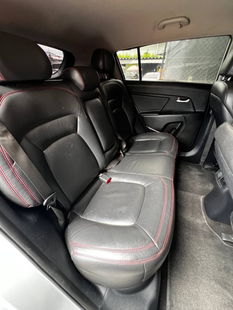 
								KIA NEW SPORTAGE LX DIESEL 2.0 AT 4X4 full									
