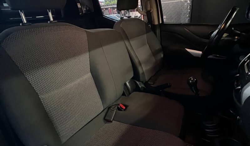 
								NISSAN FRONTIER NP300 2.5 DIESEL  MT 4X4 full									