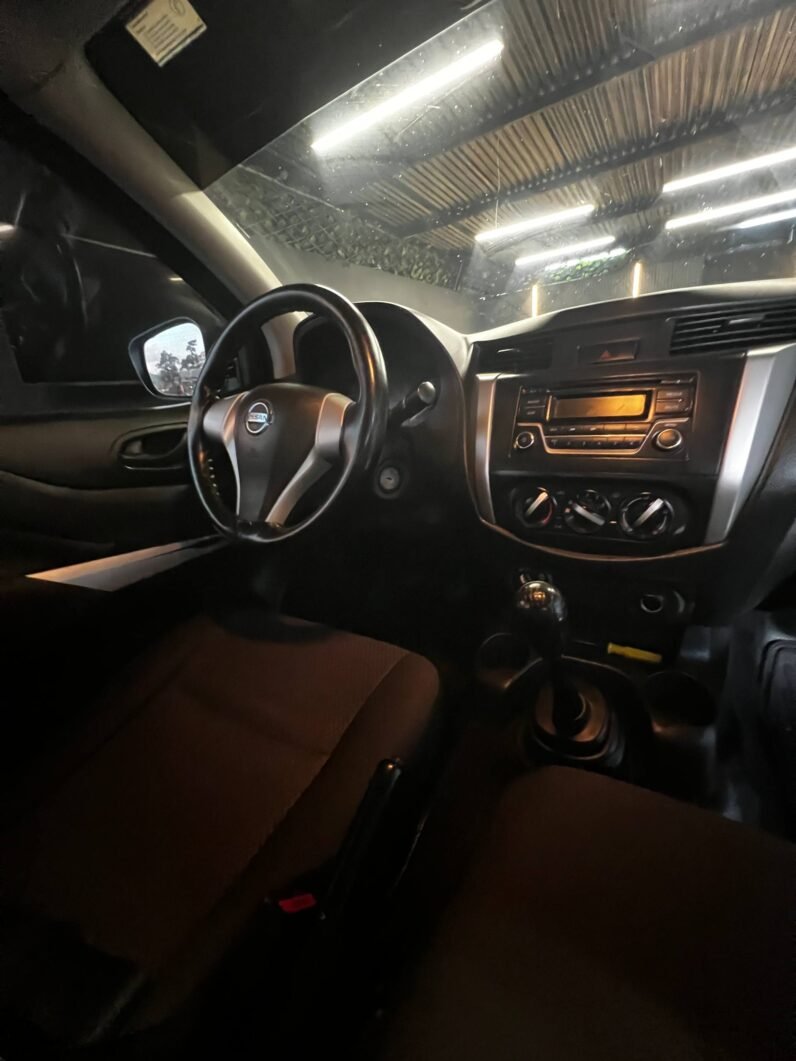 
								NISSAN FRONTIER NP300 2.5 DIESEL  MT 4X4 full									