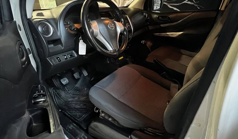 
								NISSAN FRONTIER NP300 2.5 DIESEL  MT 4X4 full									