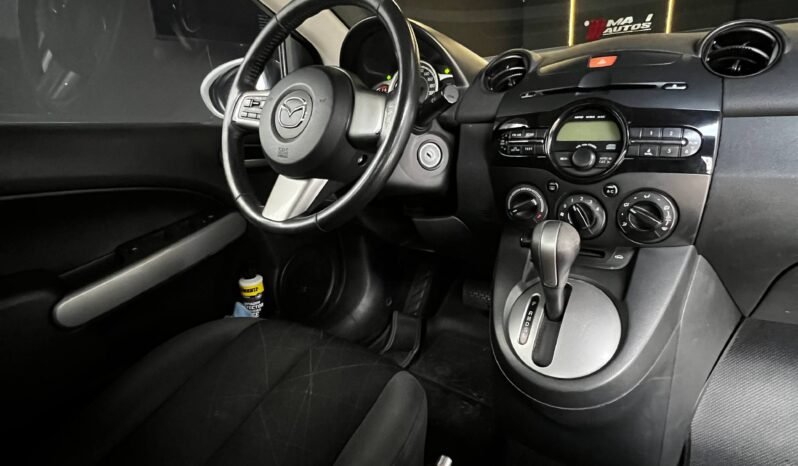 
								MAZDA 2 1.5 HM AT full									