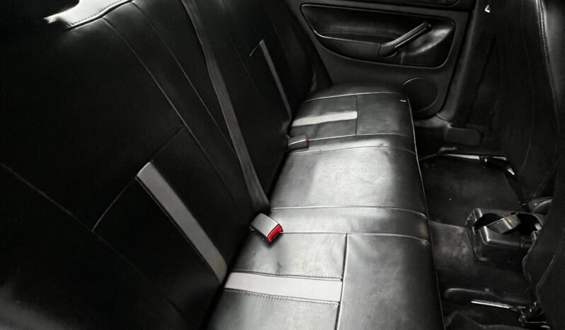 
								VOLKSWAGEN JETTA CLASSIC EUROPA MT 2.0 full									