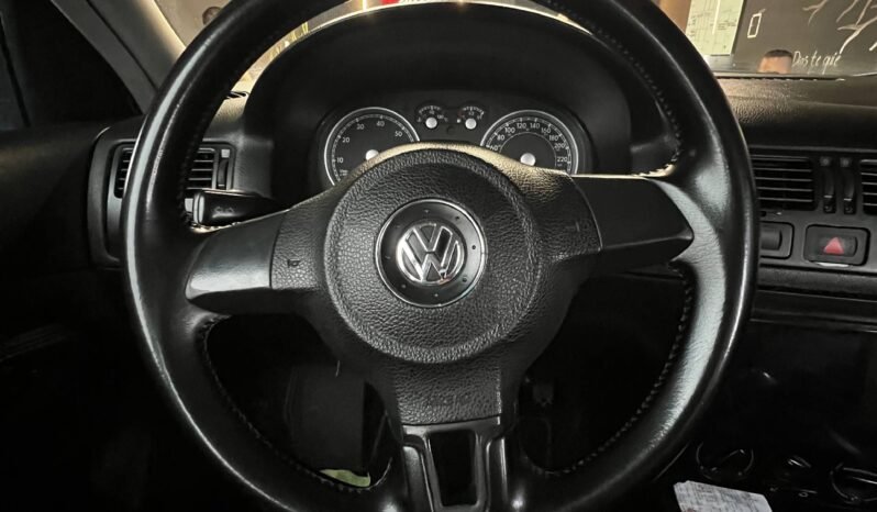 
								VOLKSWAGEN JETTA CLASSIC EUROPA MT 2.0 full									