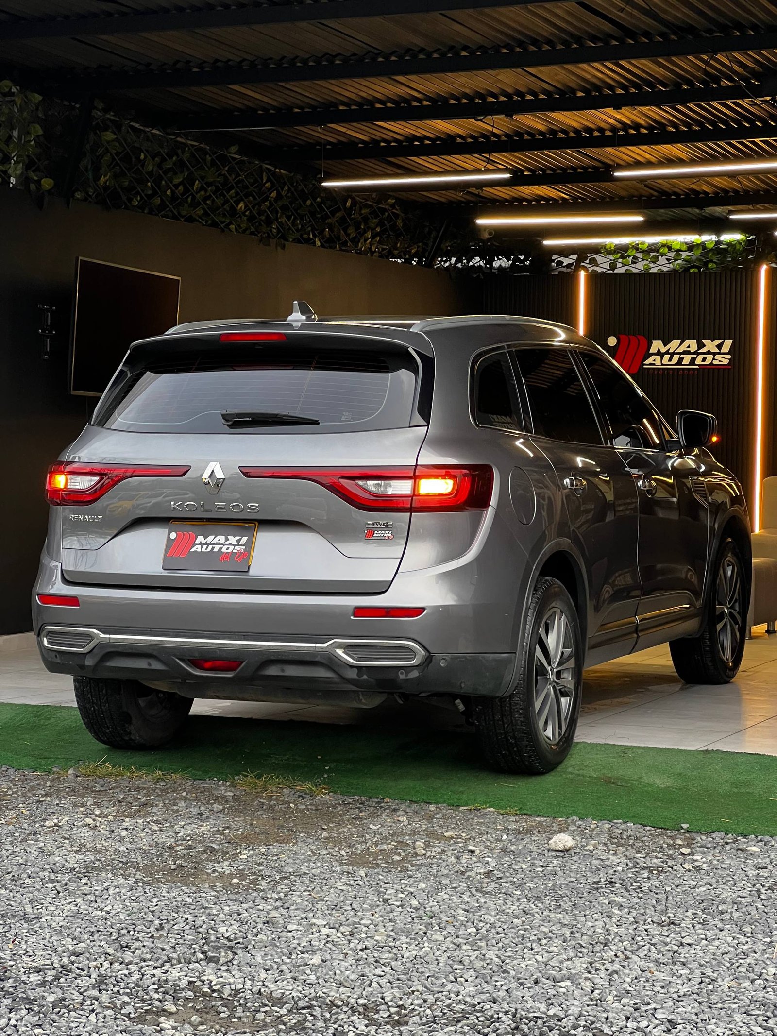 RENAULT NEW KOLEOS INTENS AT 4X4 2.5