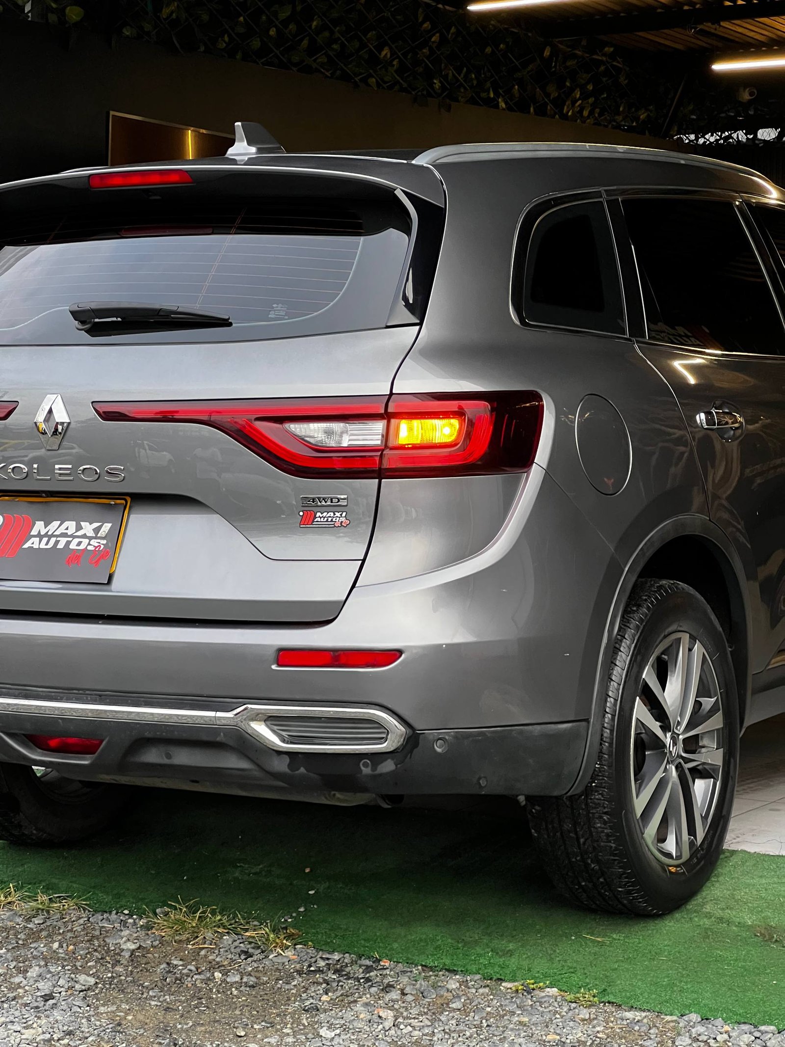 RENAULT NEW KOLEOS INTENS AT 4X4 2.5
