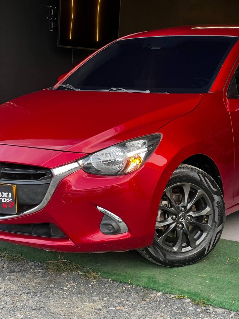
								MAZDA 2 TOURING MT full									