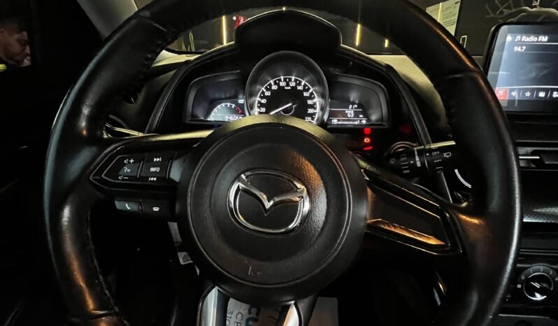 
								MAZDA 2 TOURING MT full									