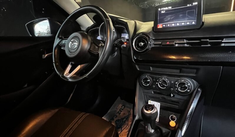 
								MAZDA 2 TOURING MT full									