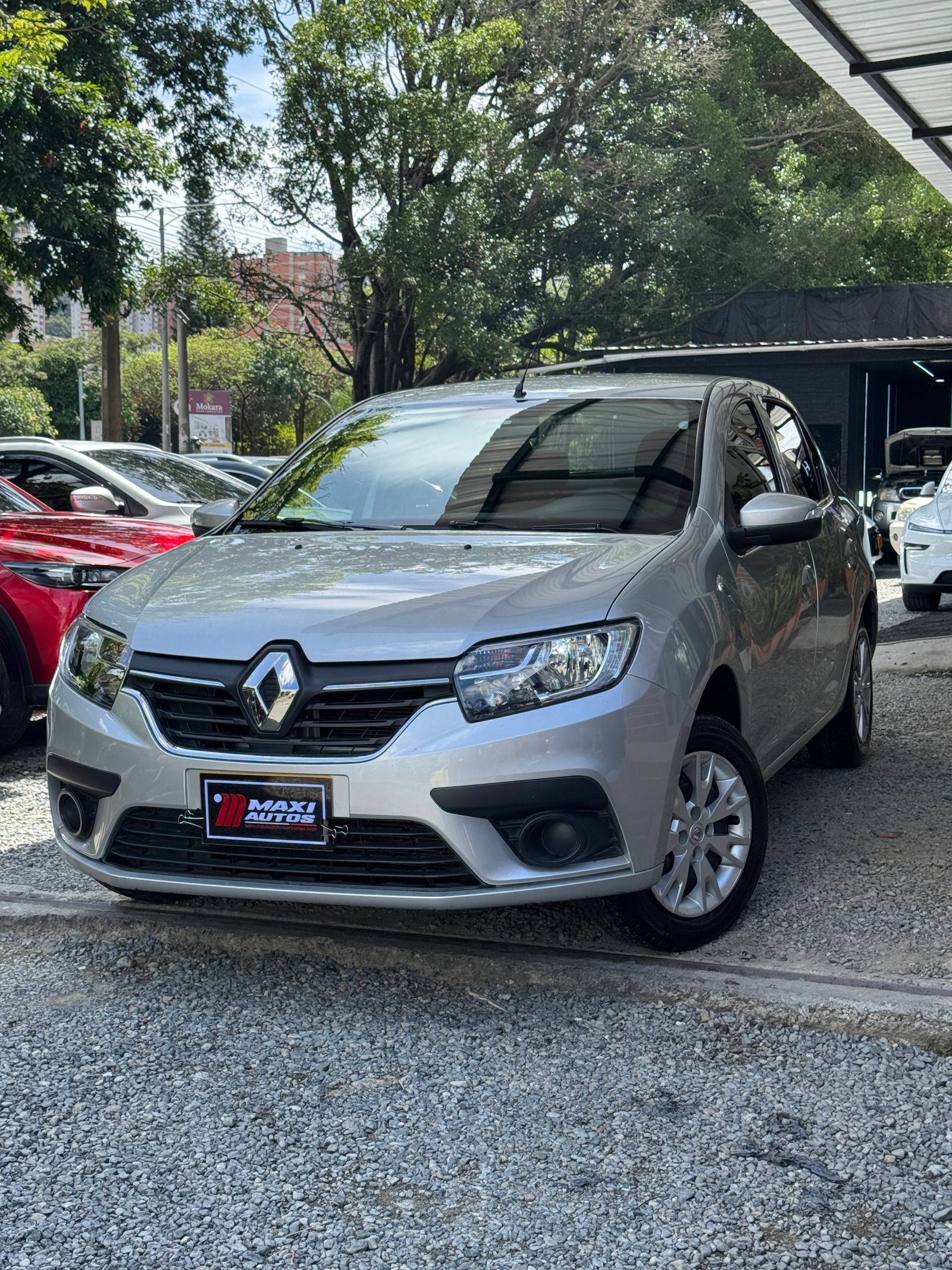 RENAULT LOGAN LIFE + MT 1.6 SD