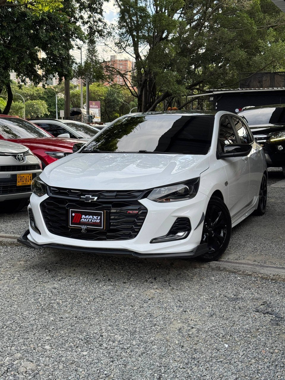 CHEVROLET ONIX RS MT HB