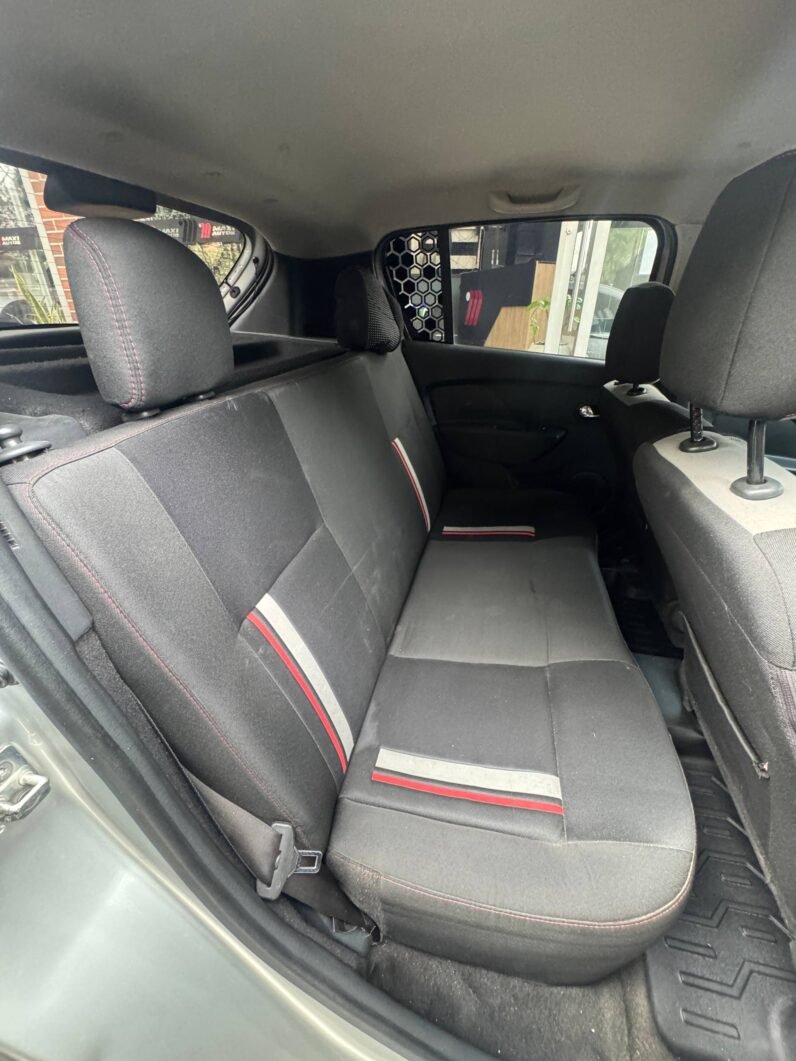 
								RENAULT SANDERO RS MT 2.0 full									