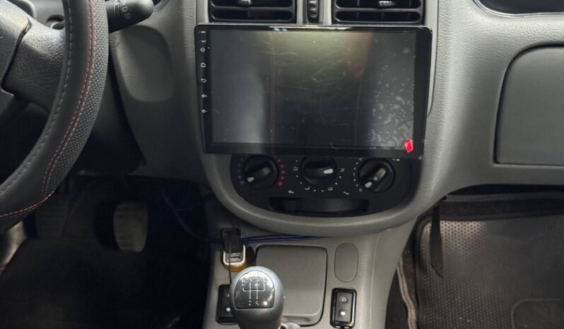 
								RENAULT CLIO CAMPUS 1.2 MT full									