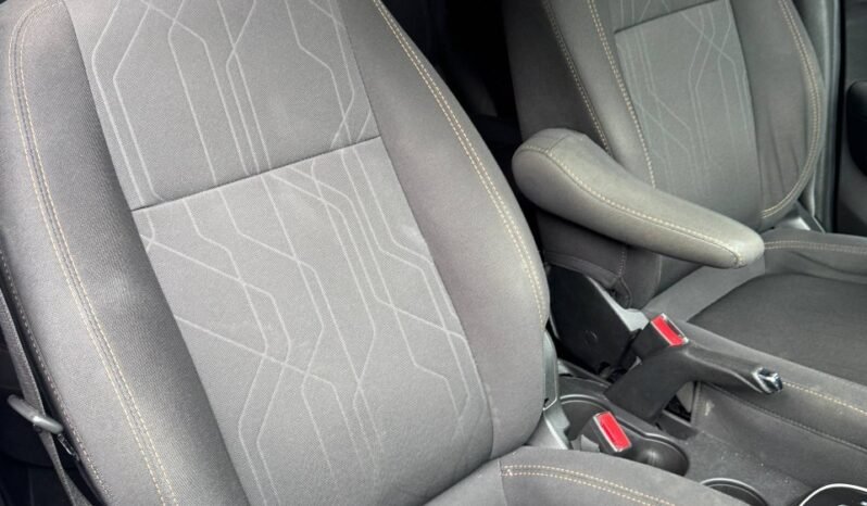 
								CHEVROLET TRACKER LT AT 1.8 full									