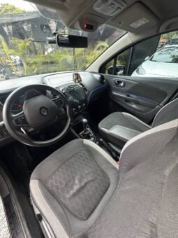 
										RENAULT CAPTUR ZEN 2.0 MT 4×2 full									