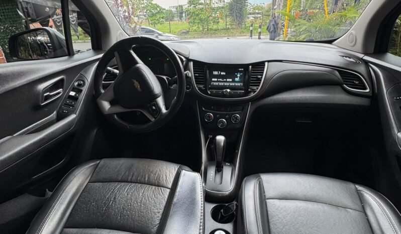 
								CHEVROLET TRACKER PREMIER 1.8 AT full									