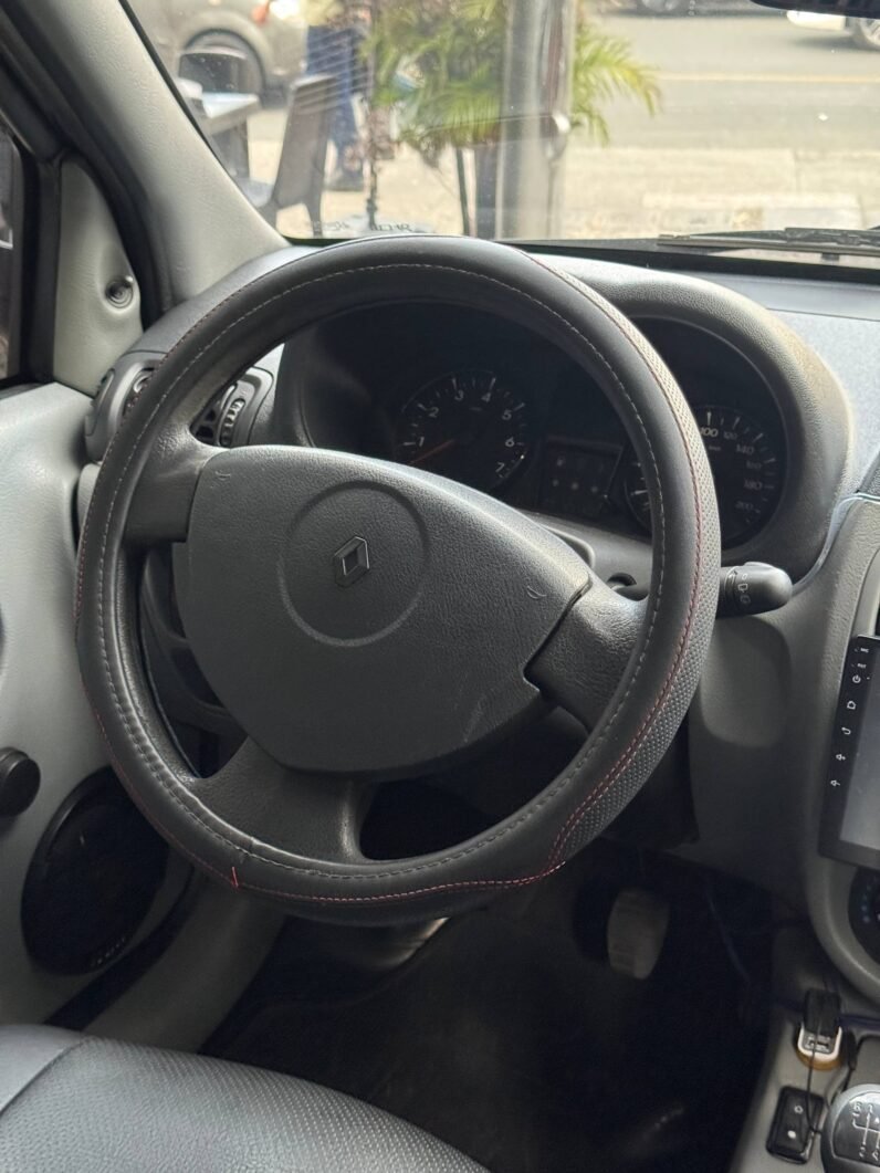 
								RENAULT CLIO CAMPUS 1.2 MT full									