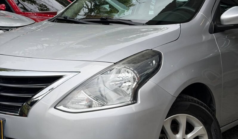 
								NISSAN VERSA SENSE MT 1.6 full									
