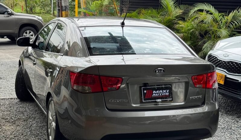
								KIA CERATO FORTE 1.6L AT full									