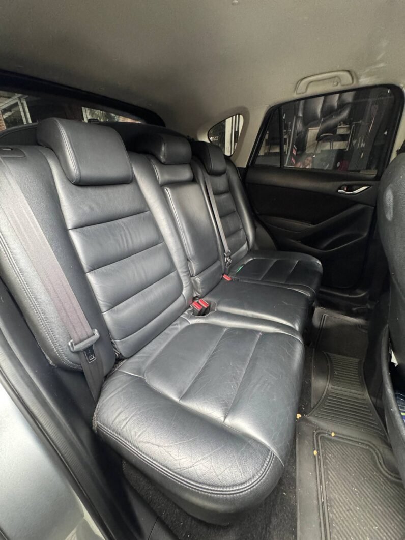 
								MAZDA Cx5 HIGH 2.0 AT 4×2 full									